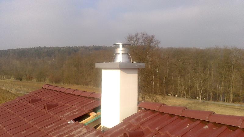Kingfire Runštuková - Lhotka, Mělník.jpg